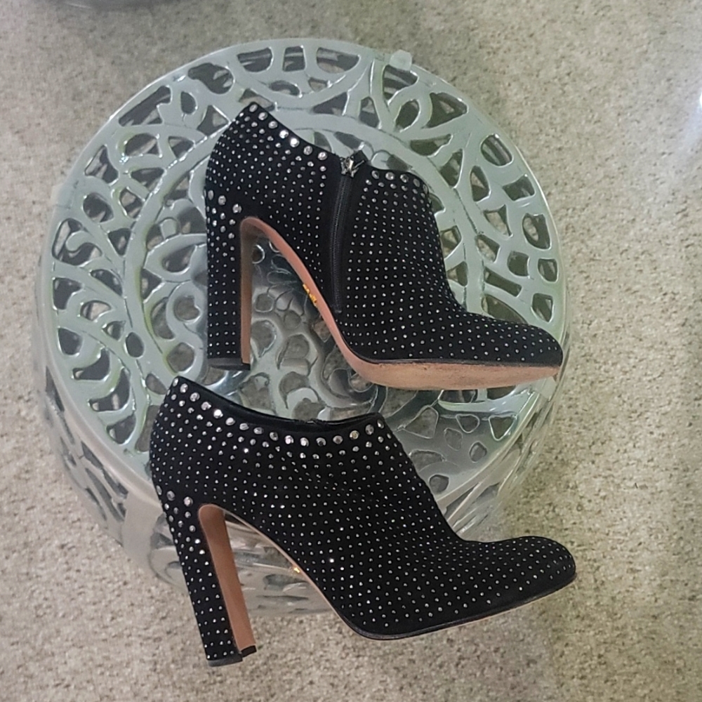 Prada studded suede black pumps size 41